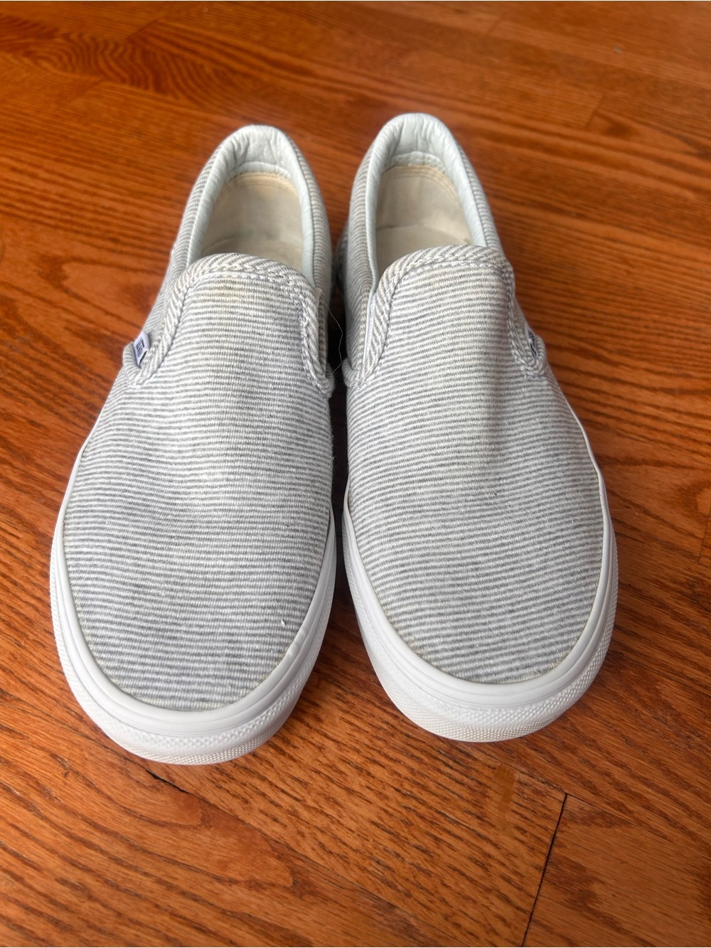 Women Slip-On Off The Wall Vans Canvas Shoes in Light Gray & White Stripes